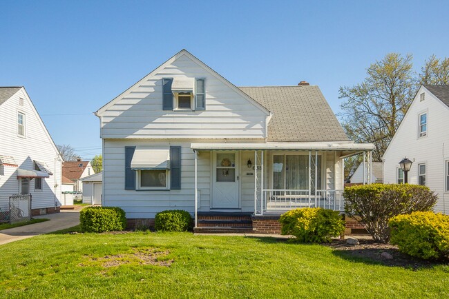 Building Photo - Charming 3 bedroom/2 bath House, Parma!