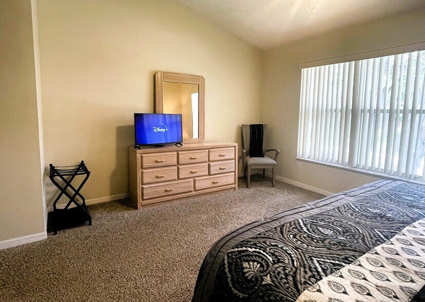 Building Photo - 2950 Cottage Grove Ct