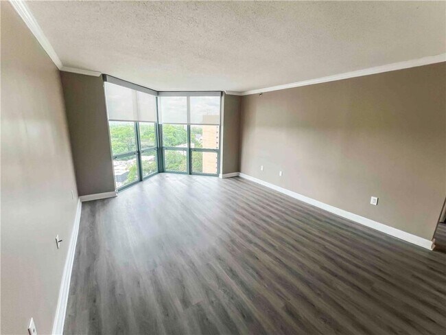Building Photo - 2870 Pharr Ct S Northwest