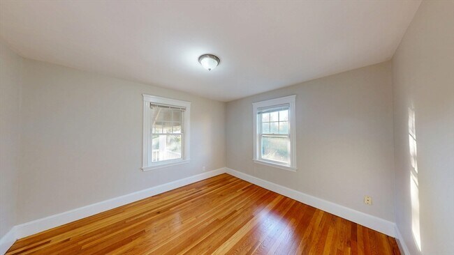 Building Photo - 39-41-41 Upland Rd