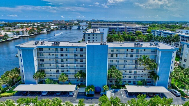 Building Photo - 1 Harbourside Dr