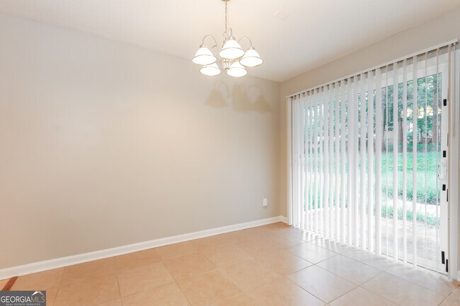Building Photo - 661 Overlook Ct