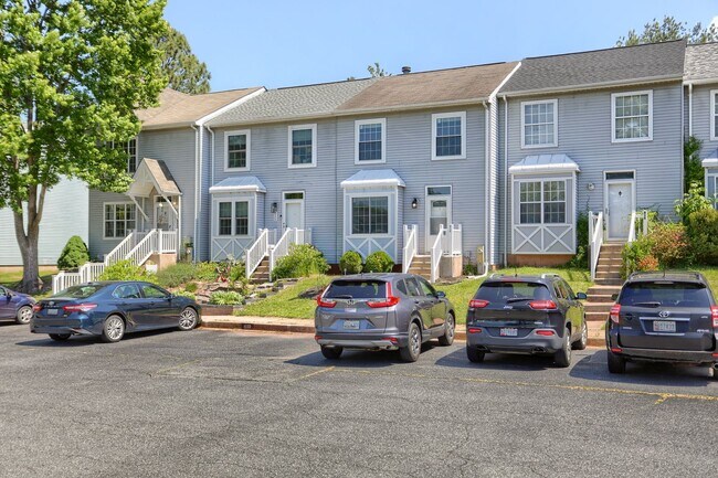 Building Photo - 618 Milford Ct
