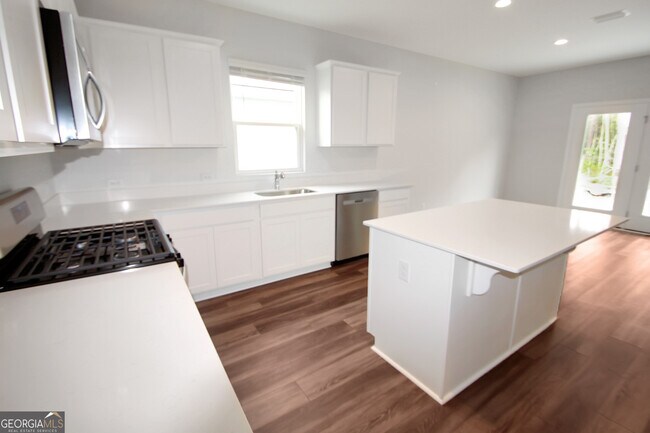 Building Photo - 99 Cambium Cir