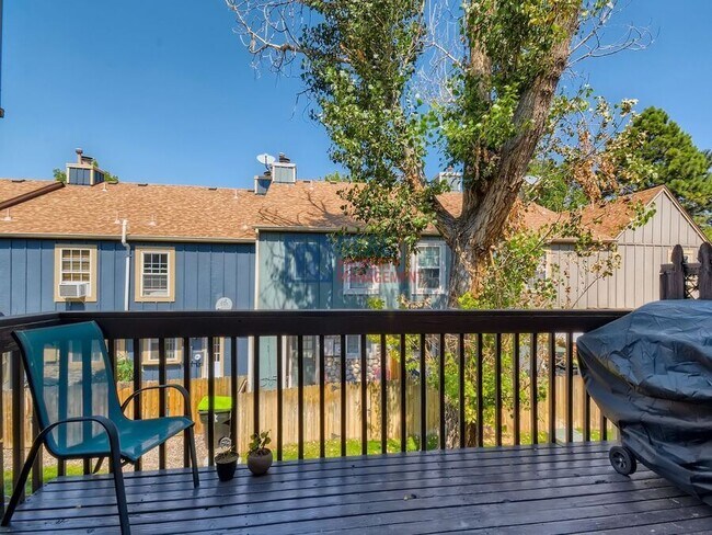 Building Photo - 2785 E Nichols Cir