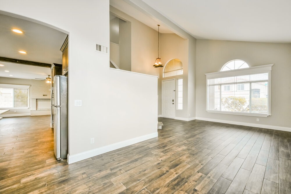 Building Photo - 1297 E Tradewind Dr