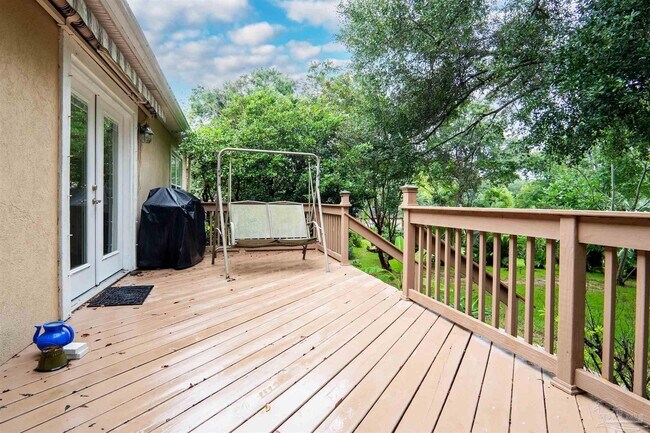 Building Photo - 1490 Chalet Pl