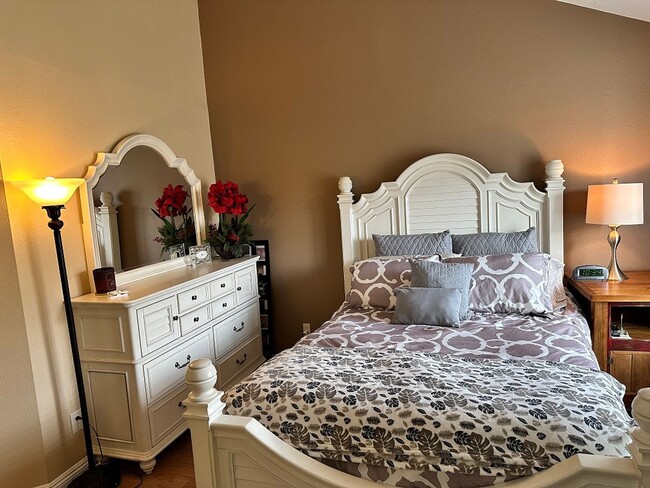 Building Photo - Outstanding Chula Vista Condo