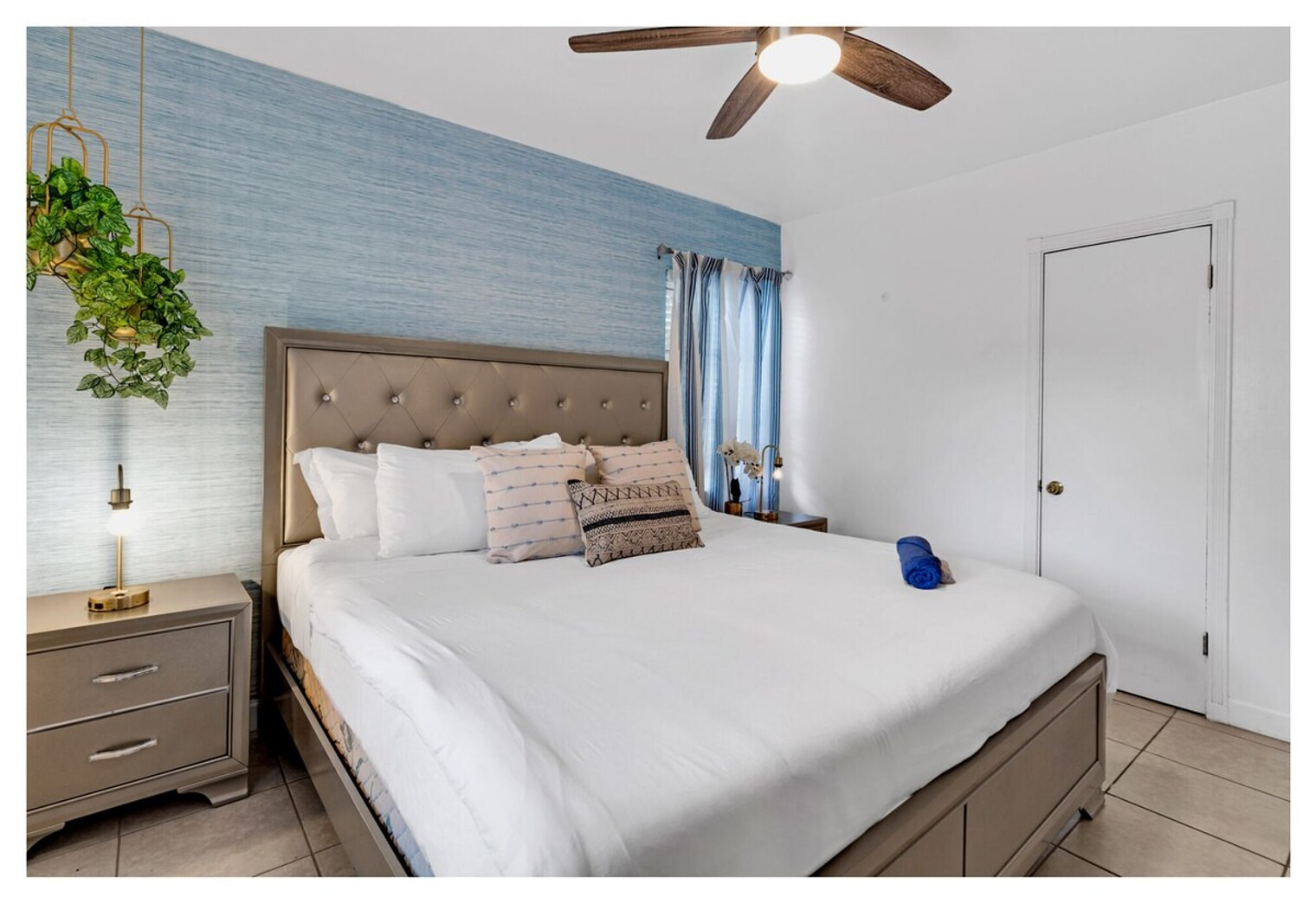 Building Photo - 425 NE 105th St