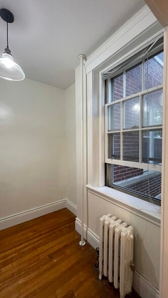 Building Photo - 6 Washington Ave