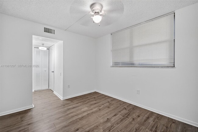 Building Photo - 9091 Lime Bay Blvd