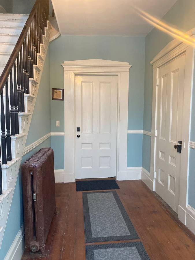 Building Photo - 886 VT-74