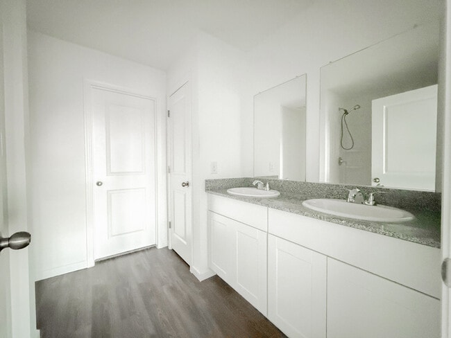 Building Photo - 8693 W Valdez Dr