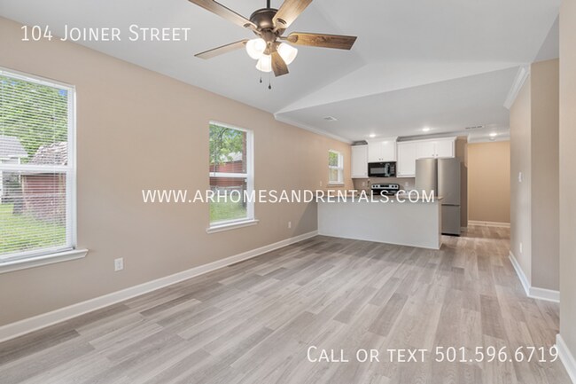 Building Photo - 104 Joiner Ave