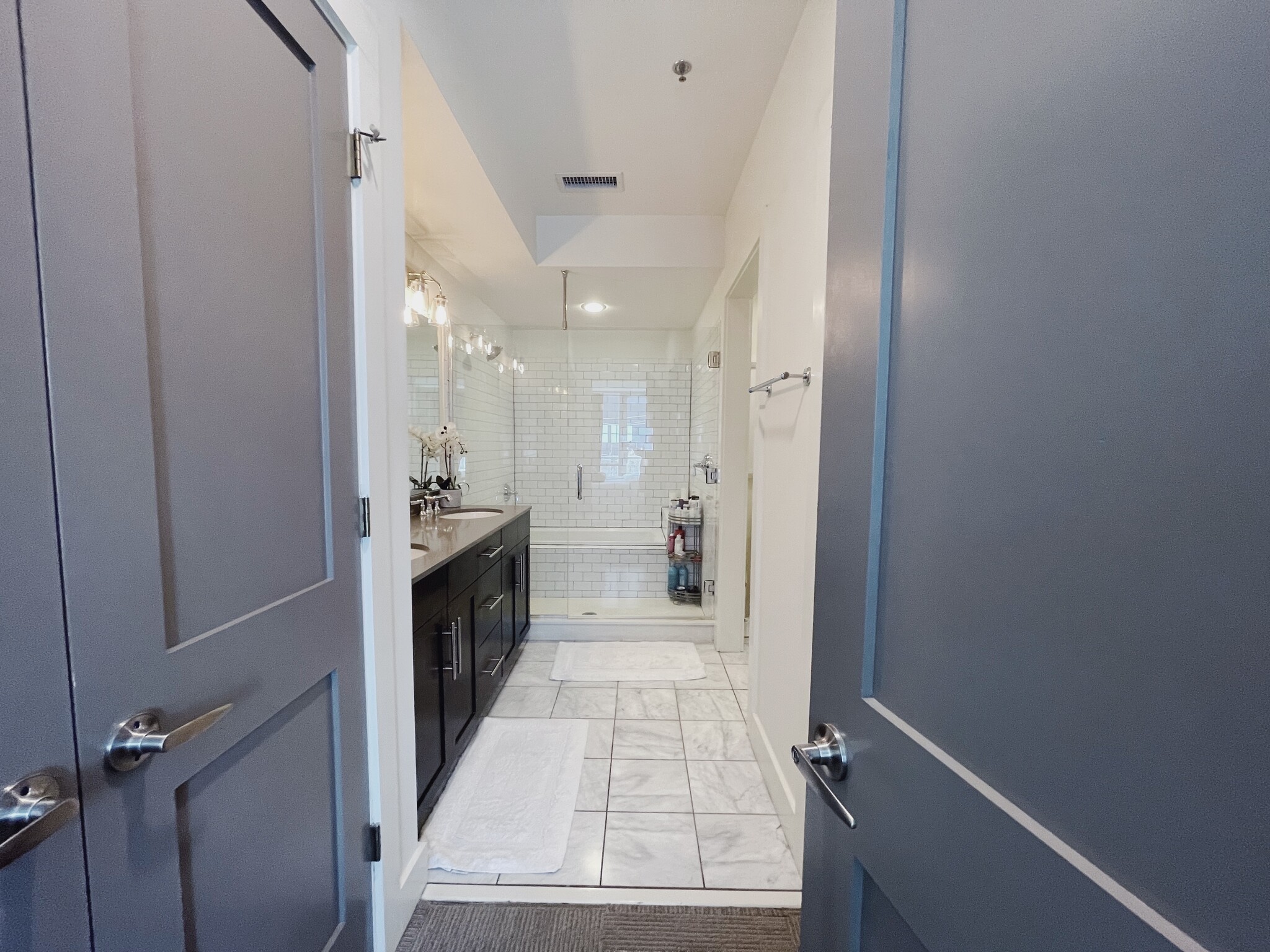 Master Bath - 1100 Howell Mill Rd NW