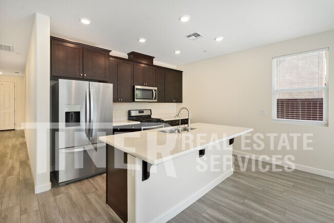 Building Photo - 8409 Stara St