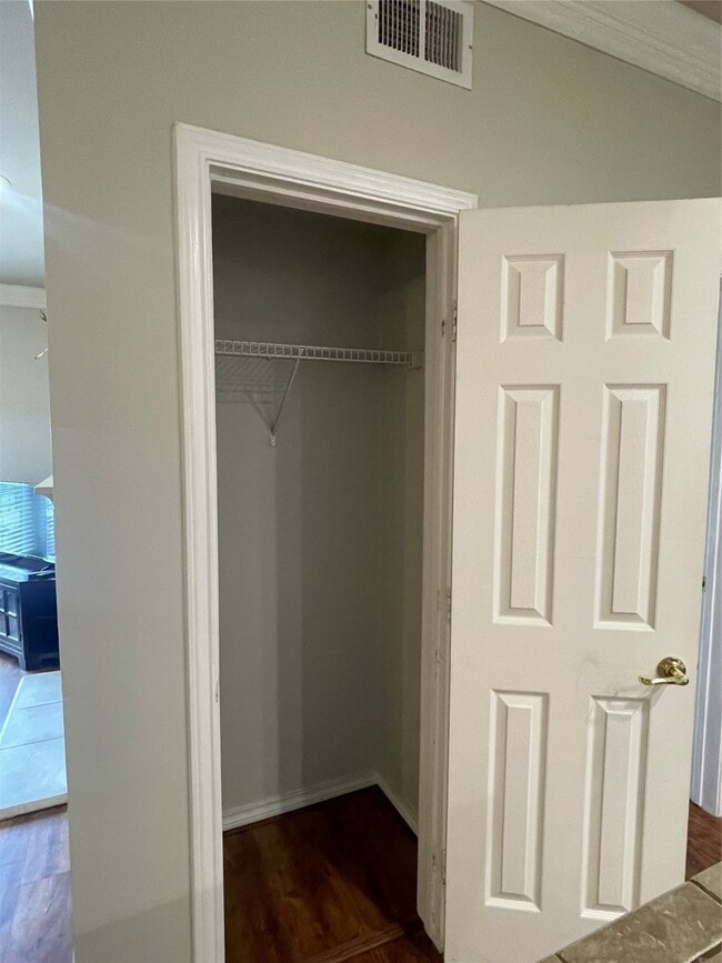 Building Photo - 2400 McCue Rd