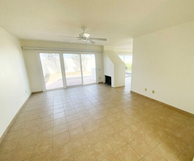 Building Photo - 44 Half Moon Bend