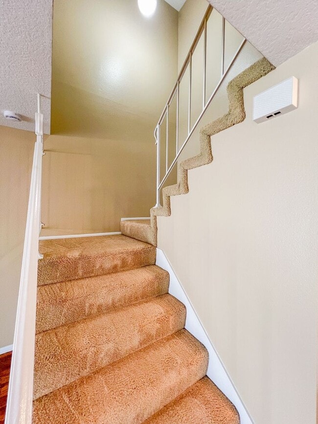 Building Photo - Cypress 2 Bed Townhome - 2 Car Garage - Gorgeous - Amenities Galore!!!!!