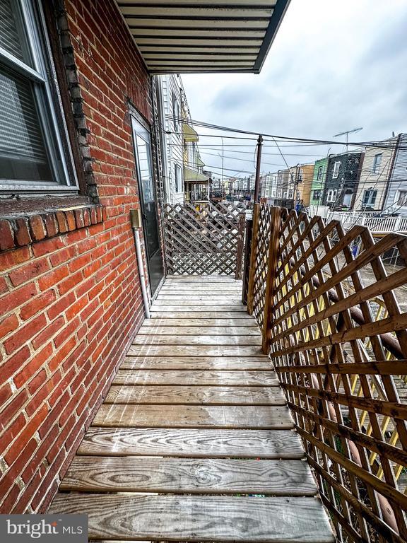 Building Photo - 6601 N Gratz St