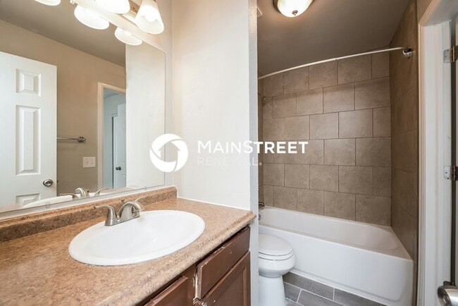Building Photo - 3 Bedroom Pet-Friendly Home in Arvada, CO ...