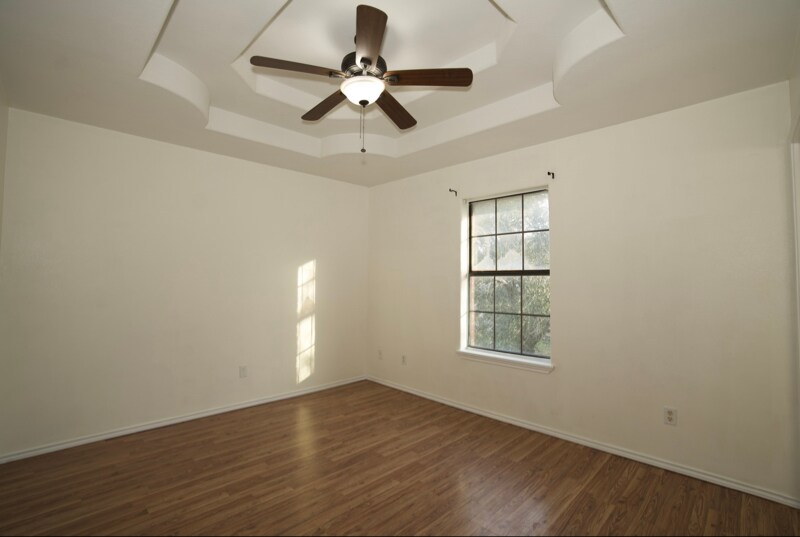 Building Photo - 746 Sonesta Dr