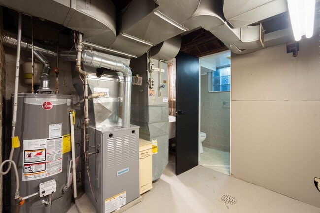 Building Photo - Move in TODAY! Check out this beautifully RENOVATED 3 bedroom in CHURCHILL!