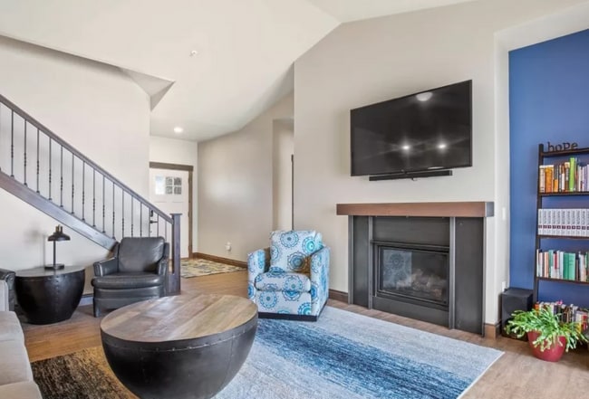 Building Photo - Gorgeous 3 bedroom 2 bath in Belgrade