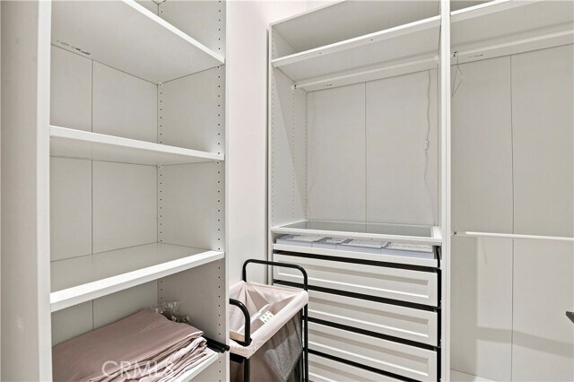 Building Photo - 9500 Amoret Dr