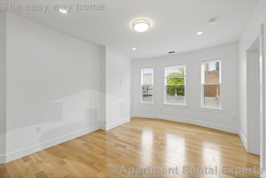 Building Photo - 406 Columbia St