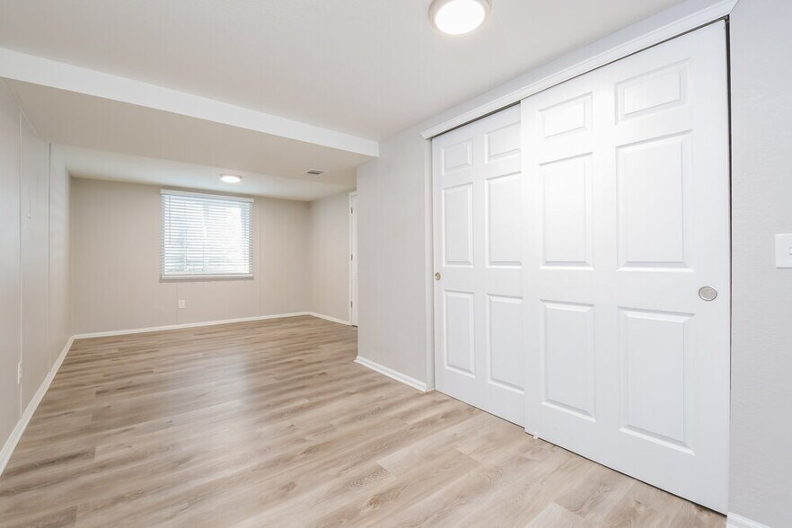 Building Photo - 4557 Gibraltar Way