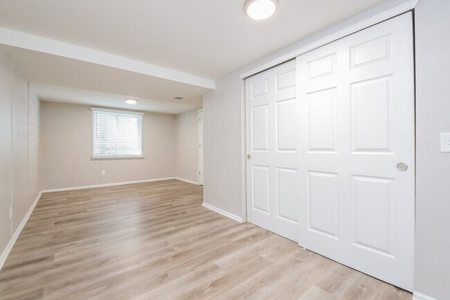 Building Photo - 4557 Gibraltar Way