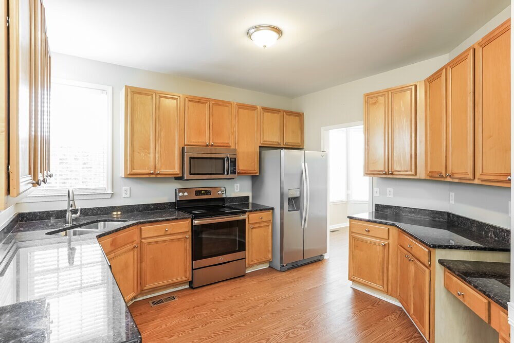 Building Photo - 5105 Spoolin Ct