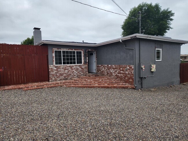 Building Photo - 9456 Slope St