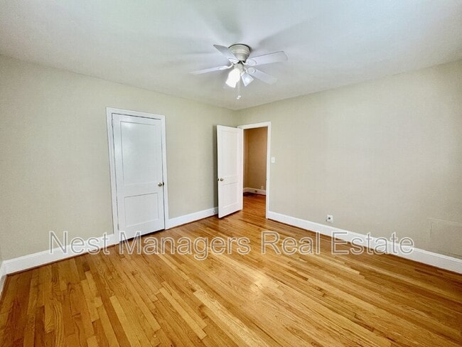 Building Photo - 122 Camellia Dr