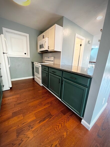 Building Photo - 1201 Centaur Cir