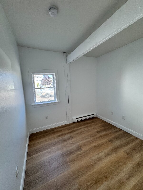 Building Photo - 294 Spruce St
