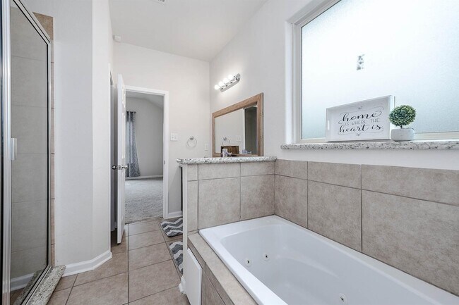 Building Photo - 14925 Gray Ridge Ln