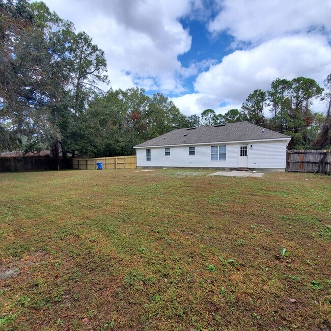 Building Photo - Southern Comfort Oasis: 3BR/2BA Rental Home in Valdosta, GA