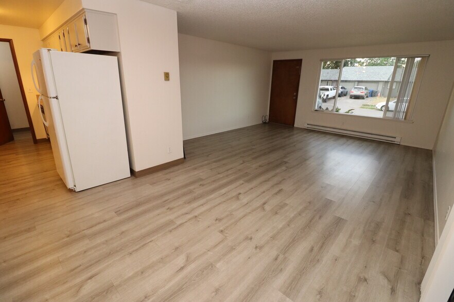 Building Photo - 4732 Cougar Ct SE
