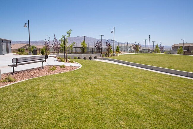 Building Photo - Unique Floorplan in Skye Canyon!