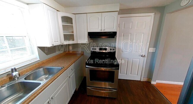 Building Photo - 7471 John F Kennedy Dr W