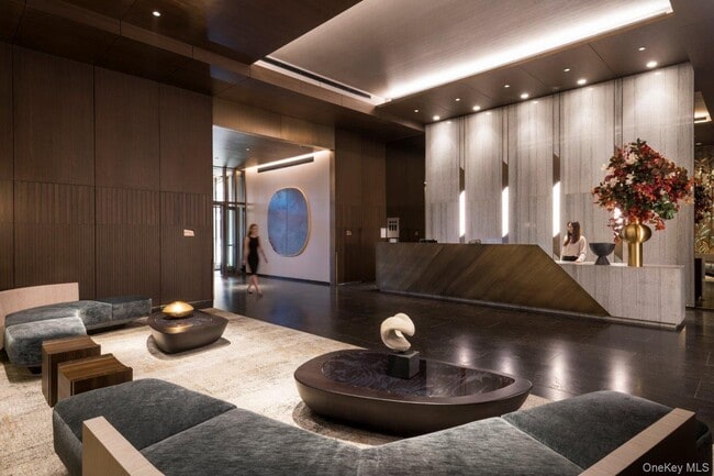 Building Photo - 133-27 39th Ave