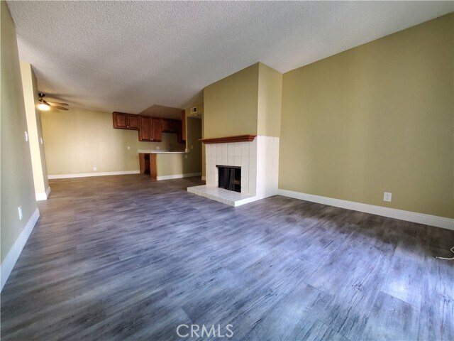 Building Photo - 23617 Golden Springs Dr