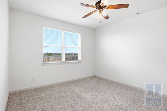 Building Photo - 216 Big Cypress Byu Rd