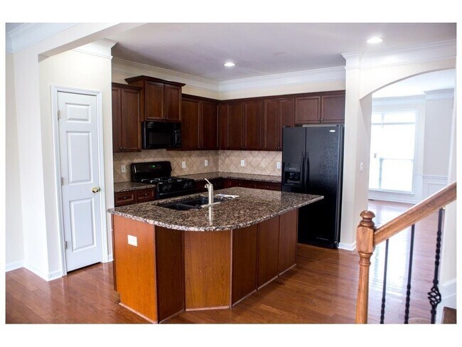 Building Photo - 6078 Kentons Ln