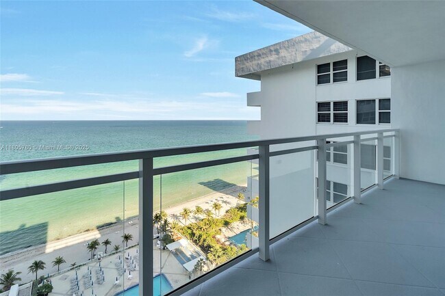 Building Photo - 2030 S Ocean Dr