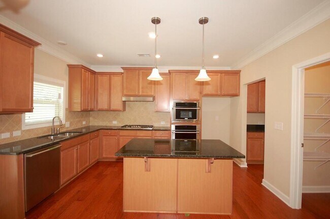 Building Photo - 235 Haney Rd