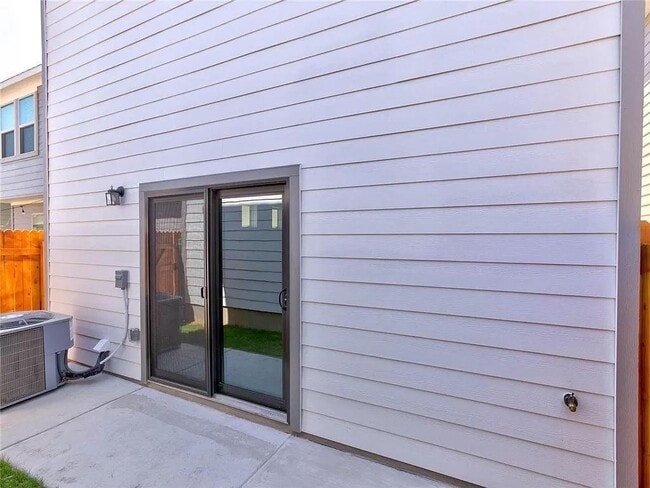 Building Photo - 1749 Yaupon Grove Ln