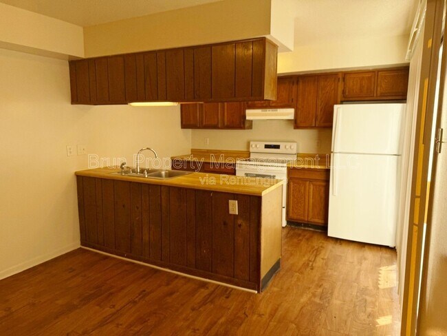 Building Photo - 505 Cross Creek Rd